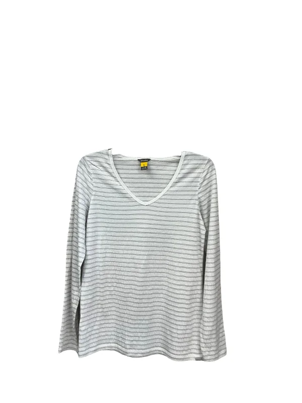 Top Long Sleeve By Eddie Bauer In Grey & White, Size: M