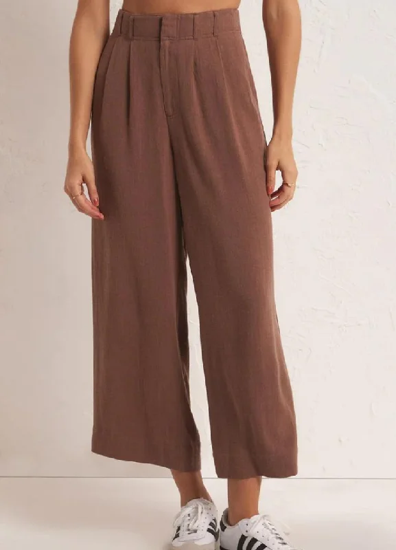 Farah Pant