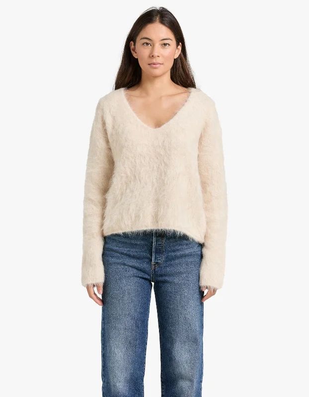 Hunter Alpaca V-Neck Knit - Cream