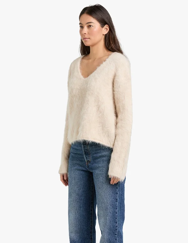 Hunter Alpaca V-Neck Knit - Cream